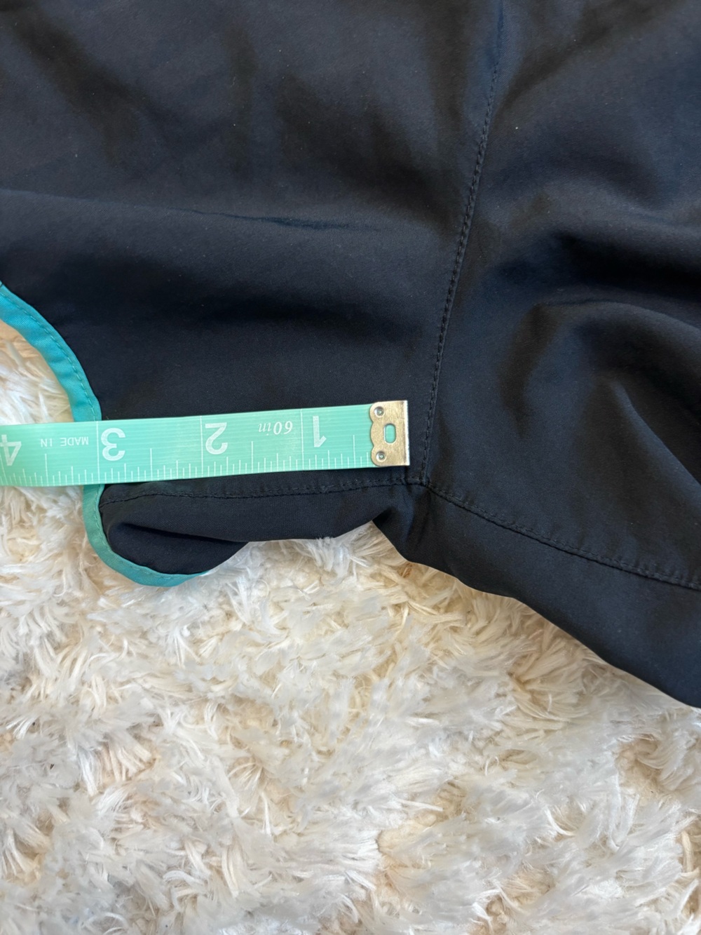 Nike Women’s Black & Teal Running Shorts 3” Inseam, Large - Picture 6 of 7